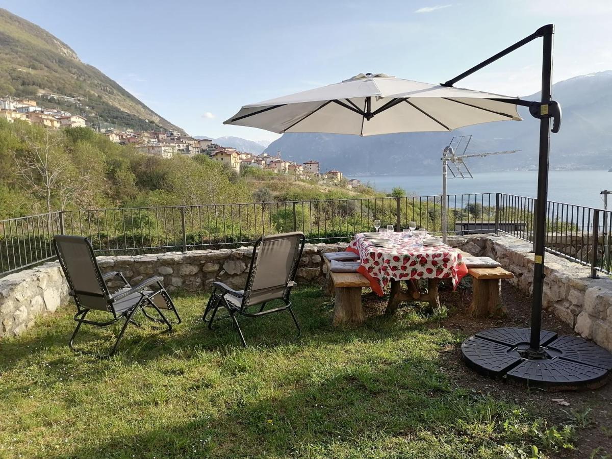Апартаменты Casa Sasso Тавернола Бергамаска Экстерьер фото